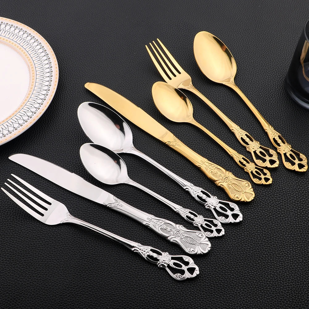 Aureo Vittoria™ — Textured Flatware Collection