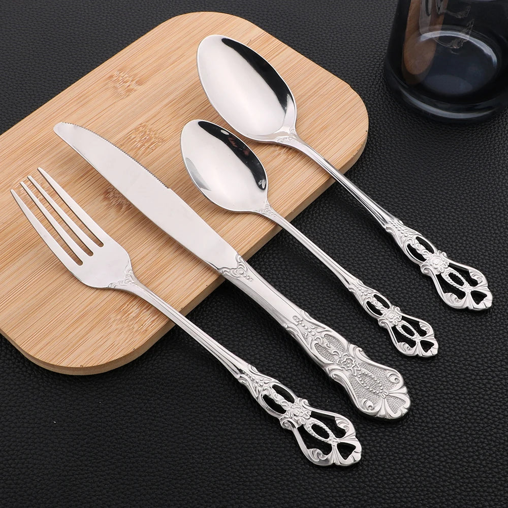 Aureo Vittoria™ — Textured Flatware Collection